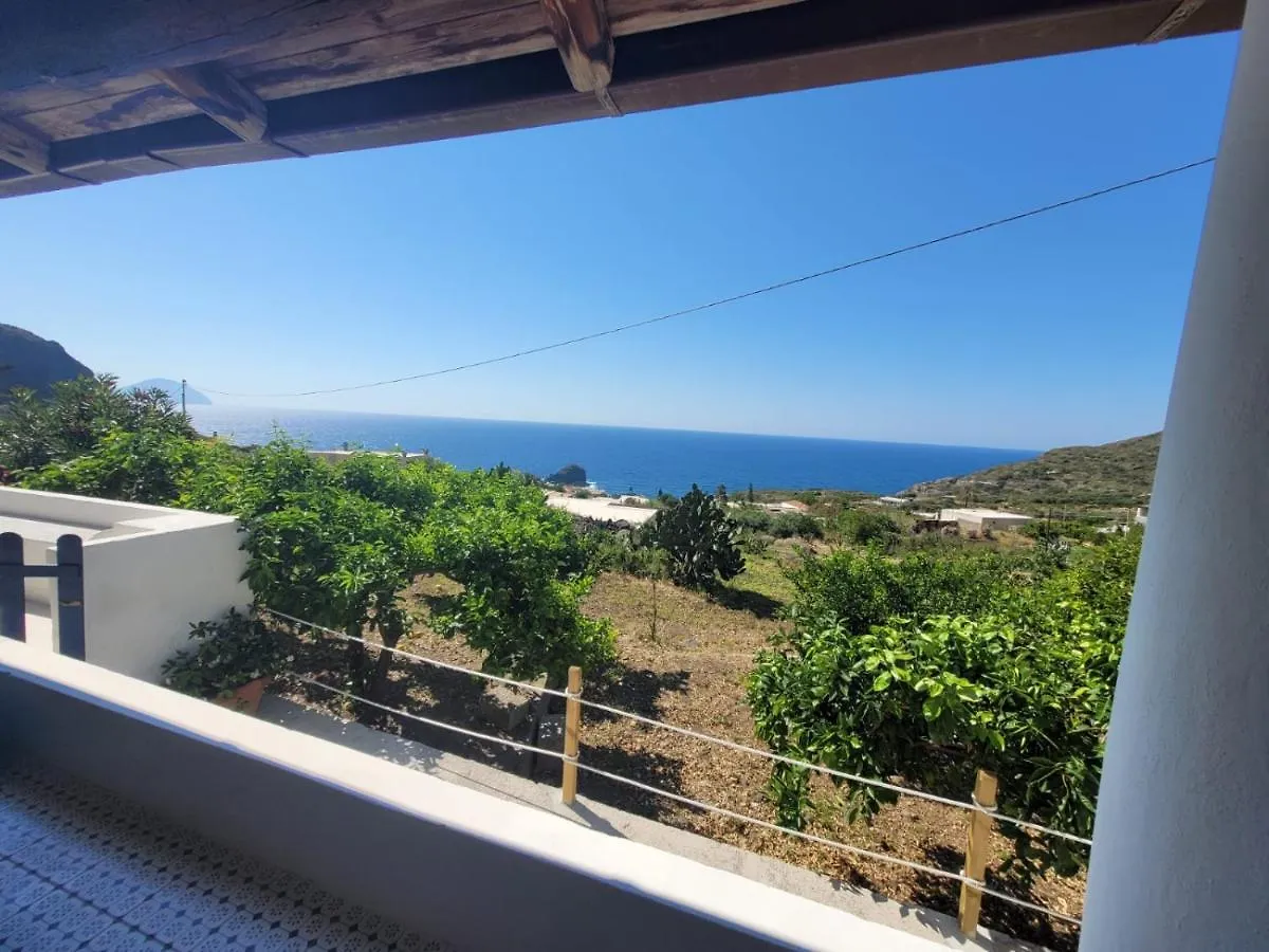 Casa Vacanze Lino E Iolanda Pollara 0*,